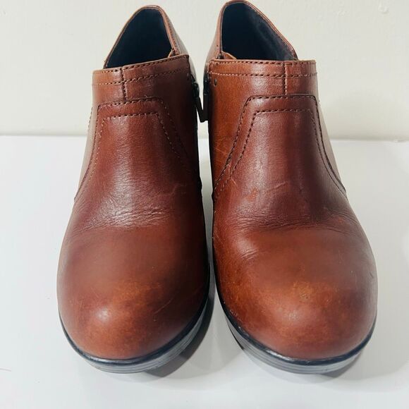Dansko Brown Leather Wedge Ankle Booties Sz 38 - Picture 2 of 8